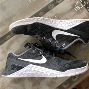Women’s METCON 3